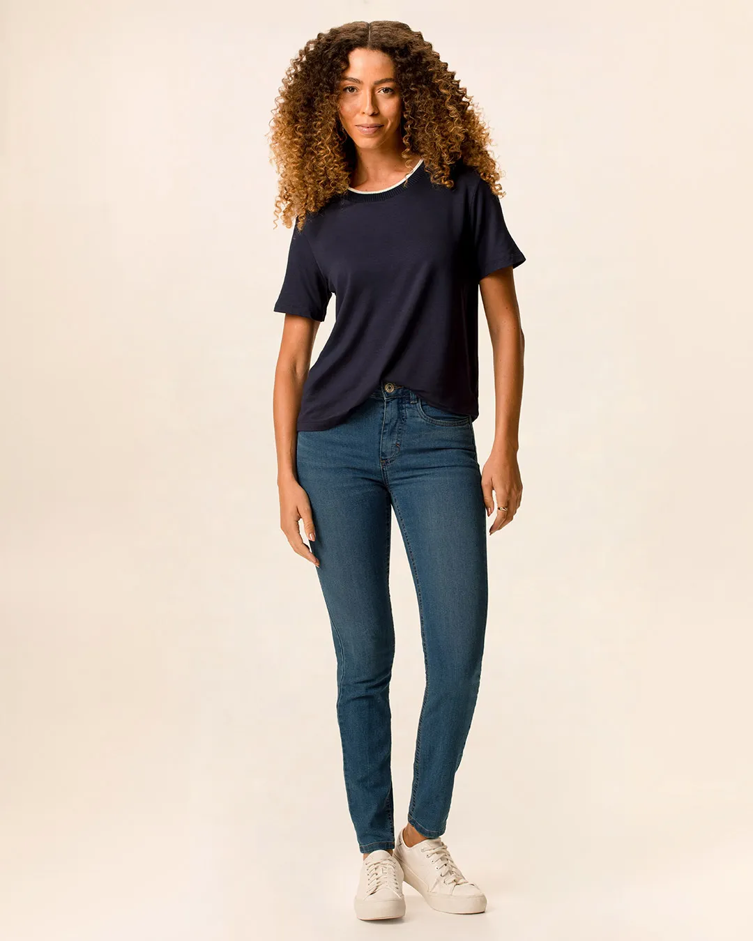 Encontrei uma oferta interessante: Calça Skinny Feminina Cintura Média Bolso Funcional Em Jeans Stretch Azul…